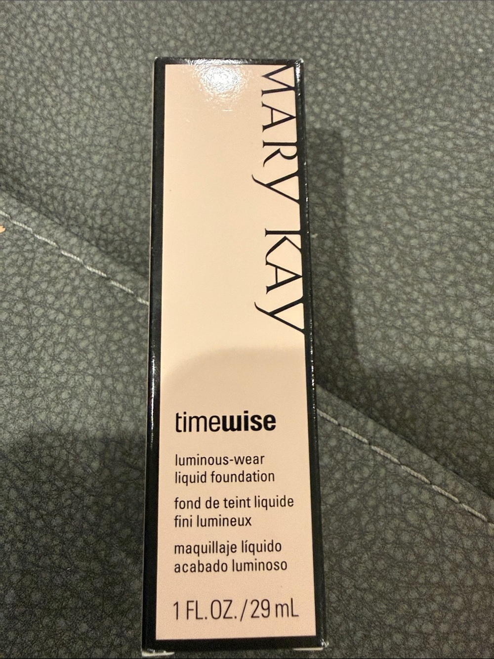 Mary Kay TimeWise Liquid Foundation - Light Beige
